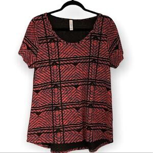 🔴 3 for $15 VGUC Lularoe Classic Tee